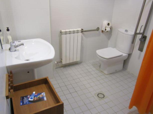 Apartamentos Turisticos Isín Екстериор снимка